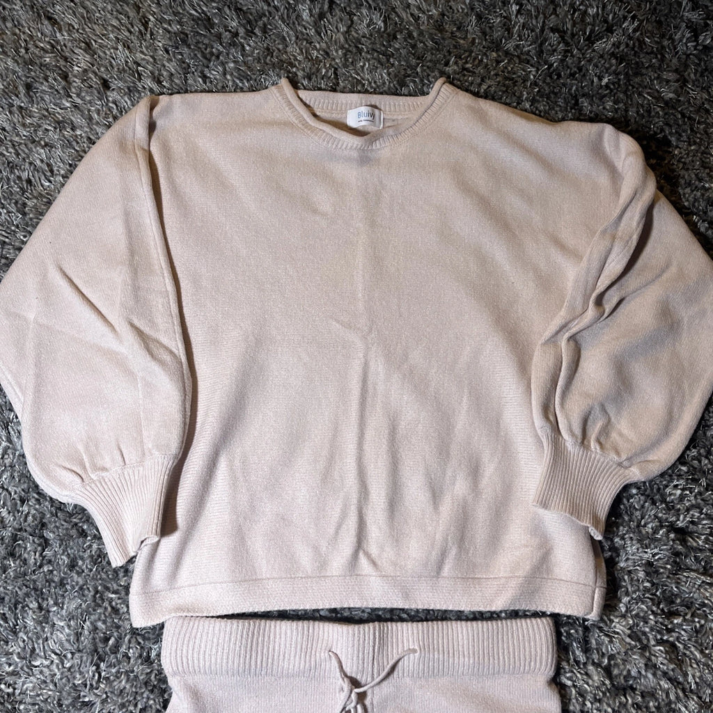 Bluivy Loungewear Sweater & Short Pajama Set Women’s Medium Beige EUC