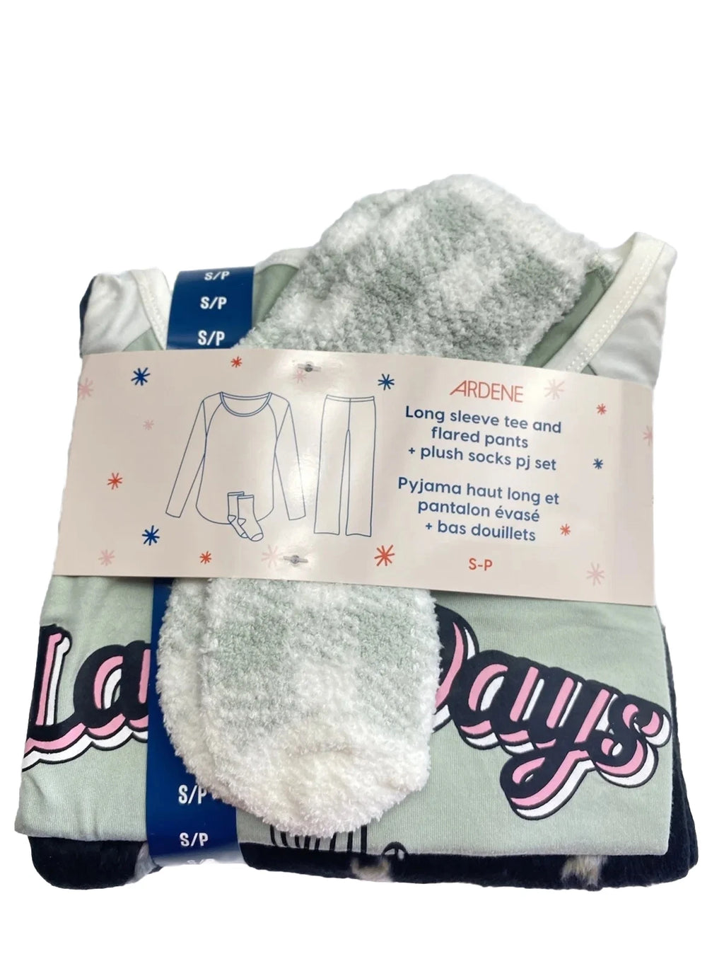 Long Sleeved pj set Womens Small Pyjamas Set With Socks Brand New.