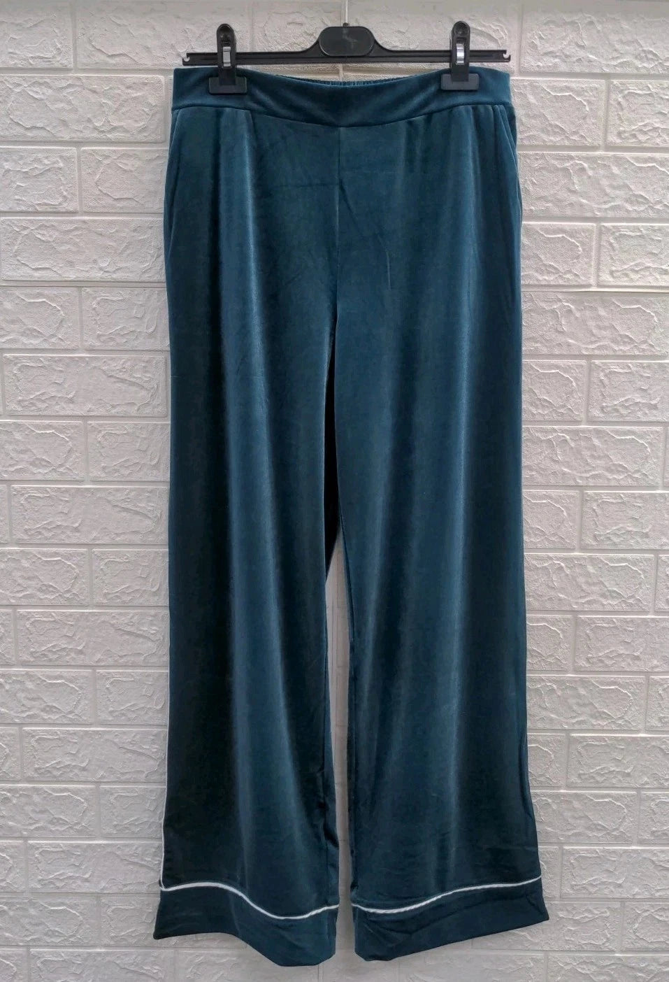 New International Concepts Women's 2PC Velvet Shawl Collar Pajama Set Size M