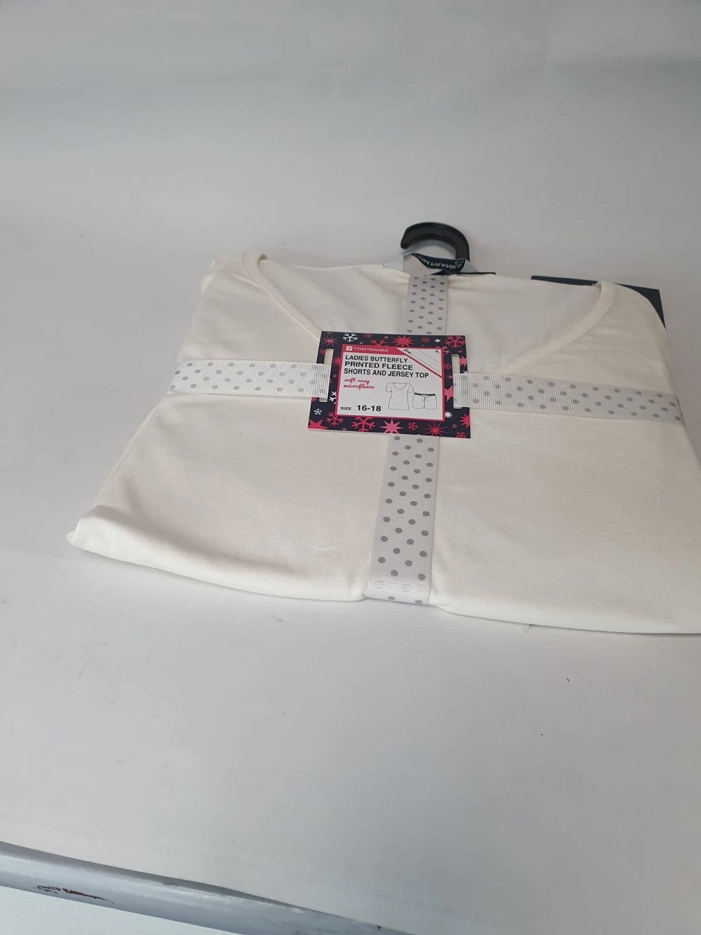 TOM FRANKS Ladies Butterfly Printed Fleece Shorts and Jersey Top Gift Set