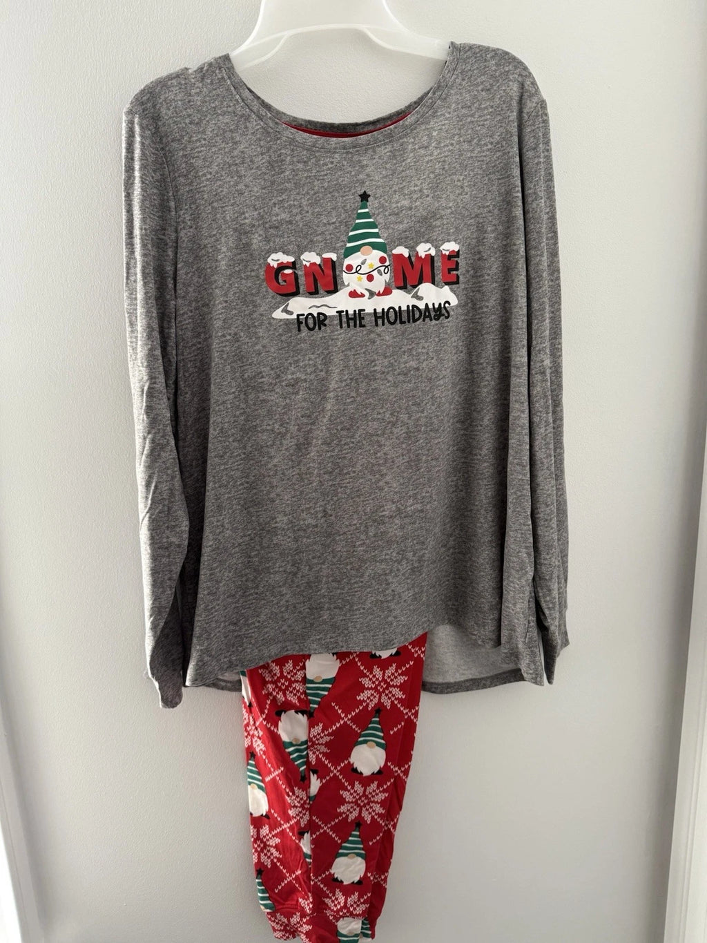 Secret Treasures Womens Lightweight Holiday Christmas 2pc Pajama Set Gnome NEW M