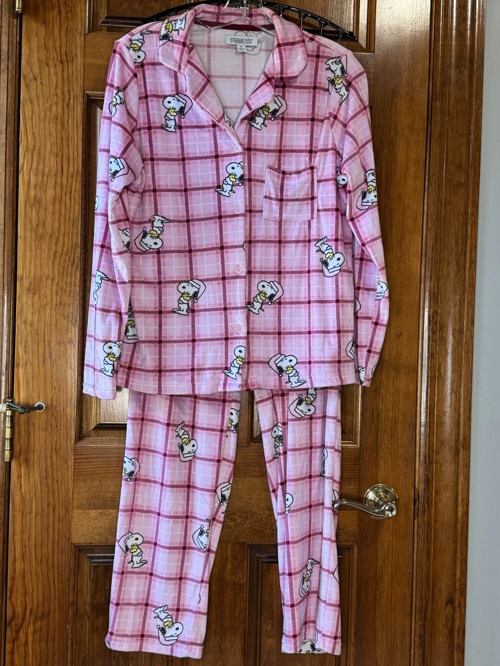 Women's Christmas Snoopy flannel pajama set pink size Medium
