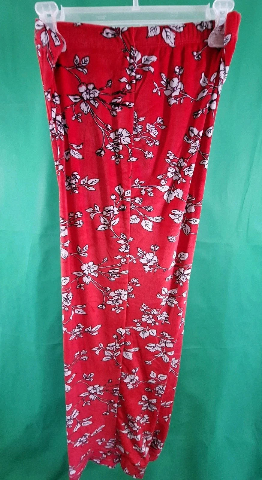 Secret Treasures Ladies Notch Collar Pajama Set - Small (4-6) Color- Red