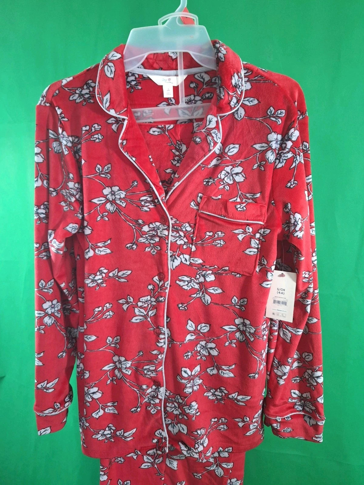 Secret Treasures Ladies Notch Collar Pajama Set - Small (4-6) Color- Red