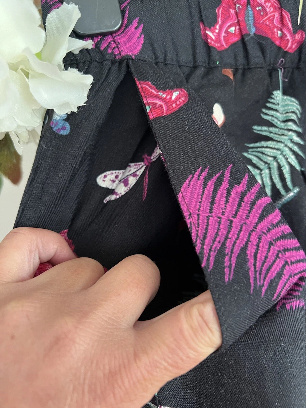 JOULES Sleeptight Light Pyjamas Womens PJS SET Size S & L Black Bugs NEW OZ63