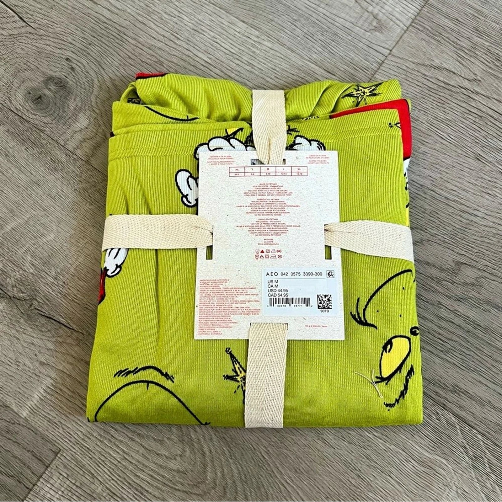 American Eagle AE-Grinch Christmas Pajamas PJ’s Shorts Set-Green-Super Soft Med