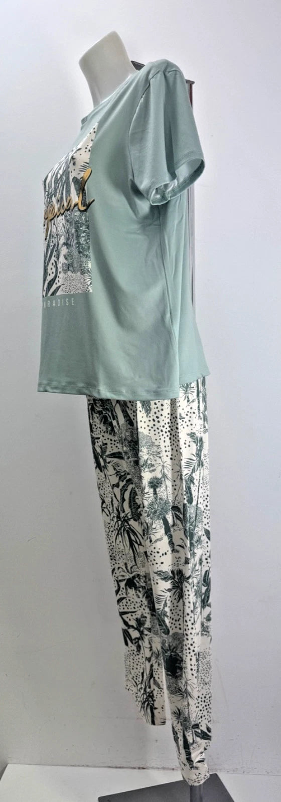 Ladies New Ex In The Style Super Soft Pyjamas  Size  8/10 to 32/34