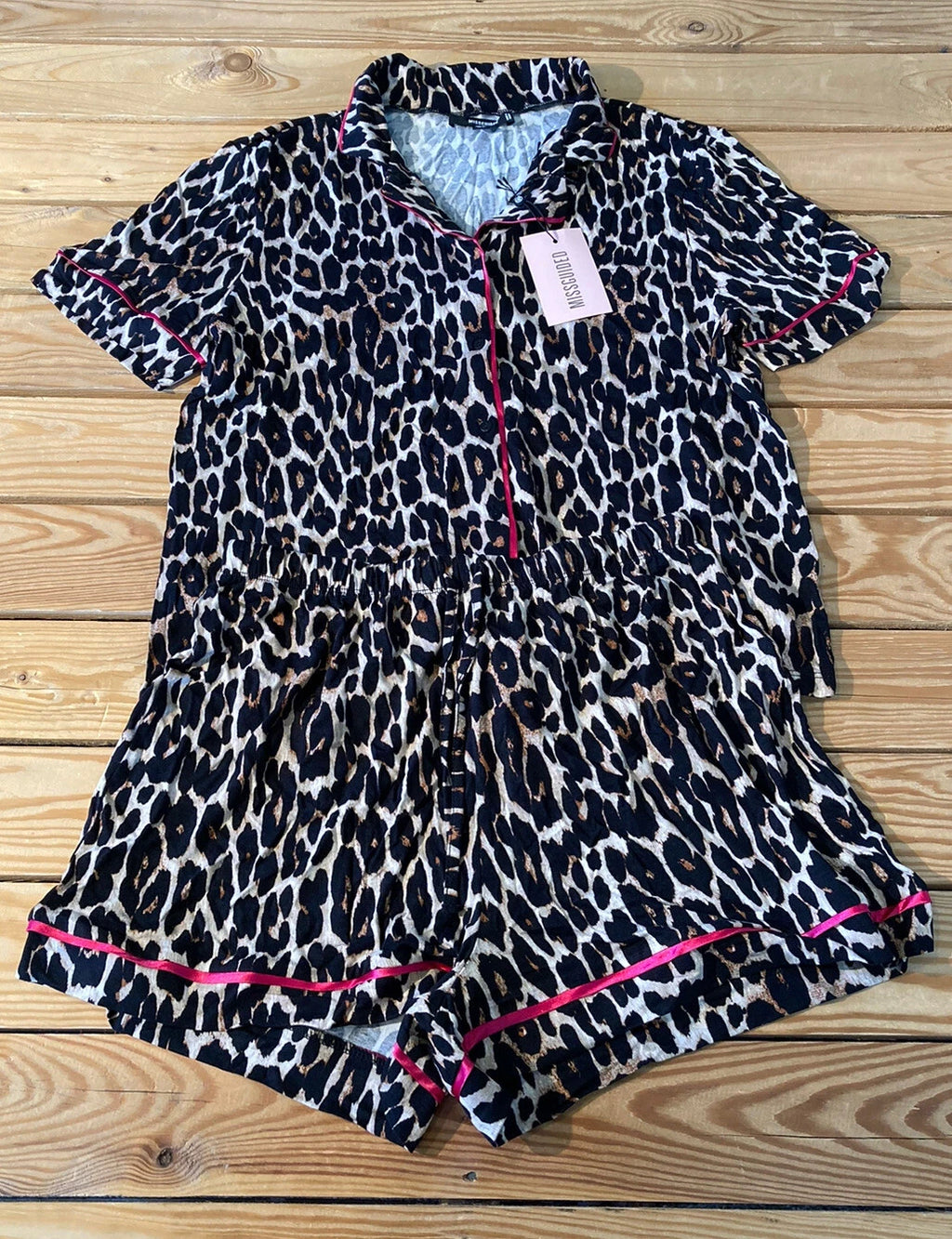 missguided NWT Women’s leopard shirt Short pajama set size 8 Black s3