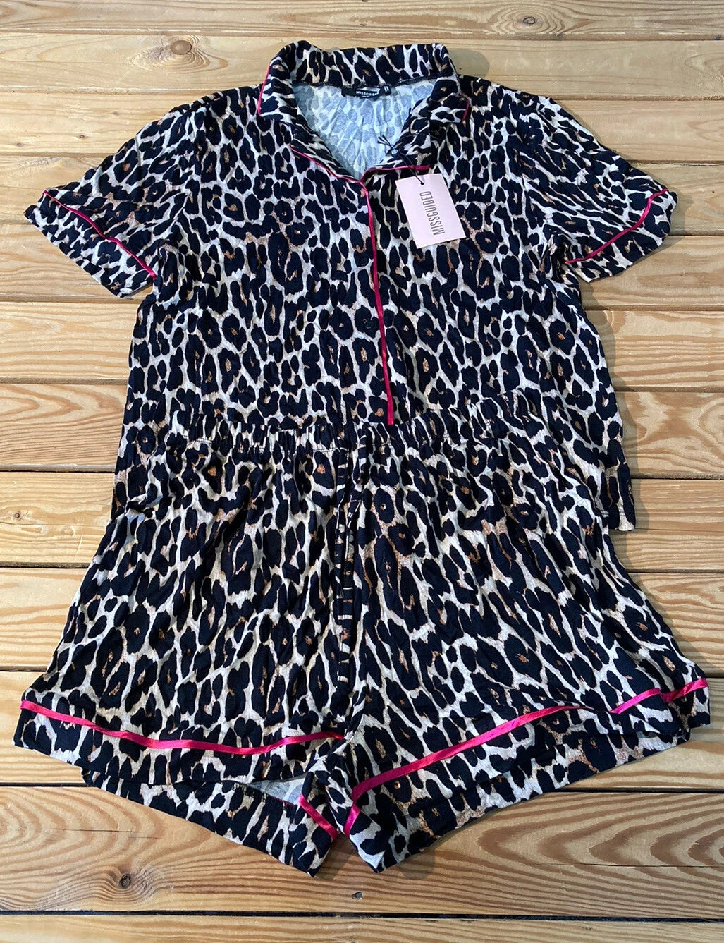 missguided NWT Women’s leopard shirt Short pajama set size 8 Black s3