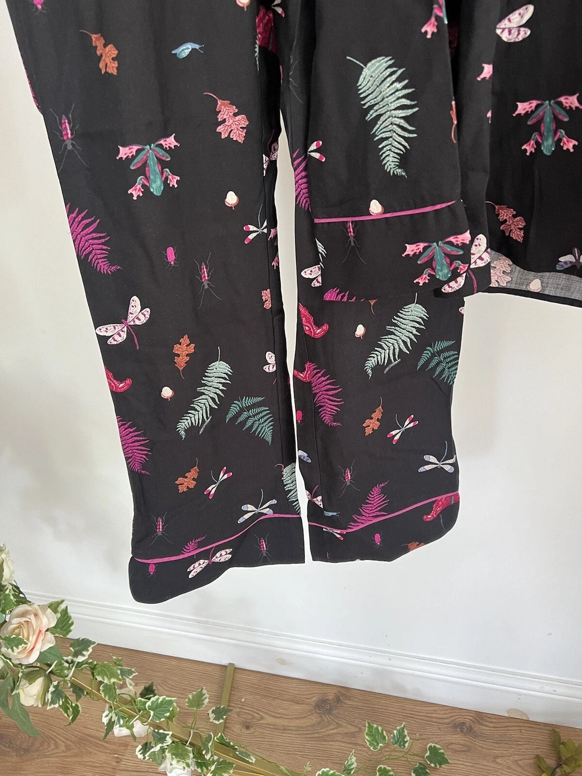 JOULES Sleeptight Light Pyjamas Womens PJS SET Size S & L Black Bugs NEW OZ63