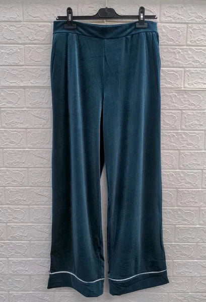 New International Concepts Women's 2PC Velvet Shawl Collar Pajama Set Size M