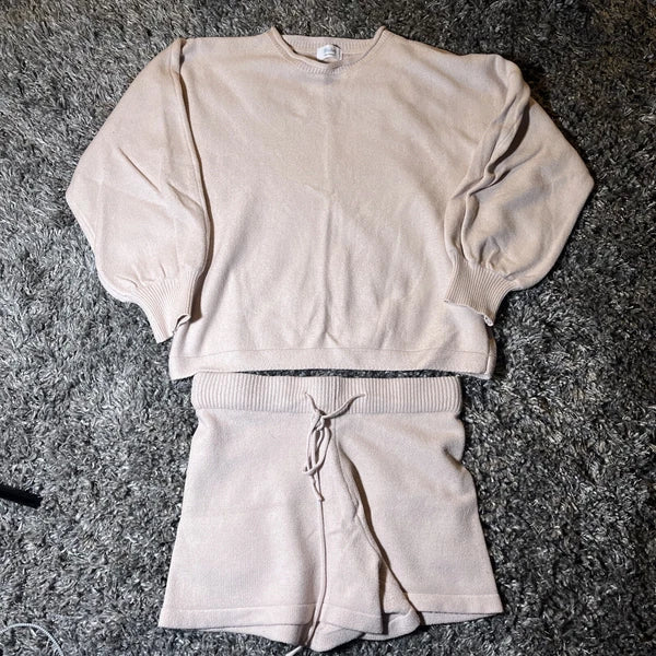 Bluivy Loungewear Sweater & Short Pajama Set Women’s Medium Beige EUC