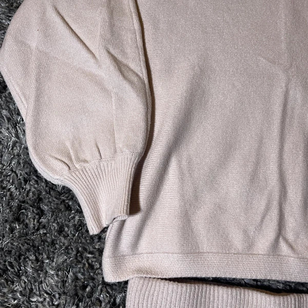 Bluivy Loungewear Sweater & Short Pajama Set Women’s Medium Beige EUC