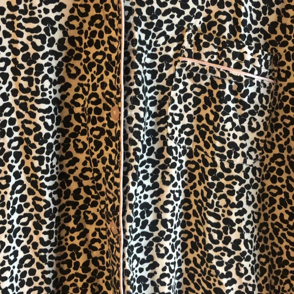 Victoria's Secret Women's 2 Piece Pajamas Leopard Print Black White Sz M.