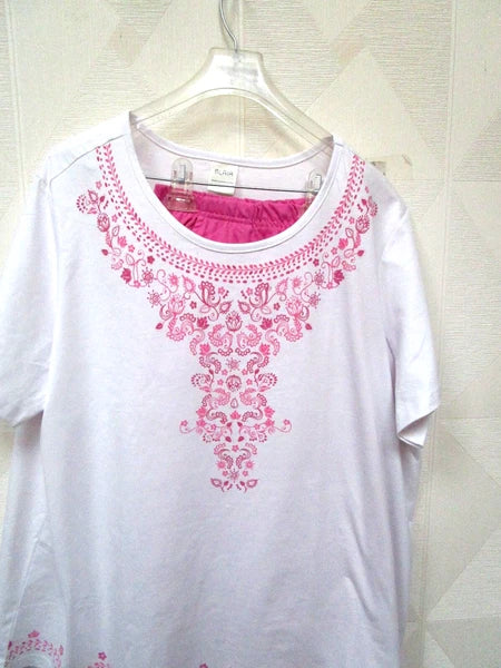 BLAIR-WHITE/PINK-SHORT  SLEEVE-ROUND  NECK-CAPRI PAJAMAS-SIZE-3X-NWT