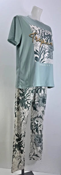Ladies New Ex In The Style Super Soft Pyjamas  Size  8/10 to 32/34
